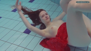 Libuse underwater slut naked body