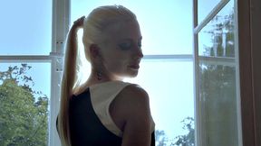 Window Sill Seductress