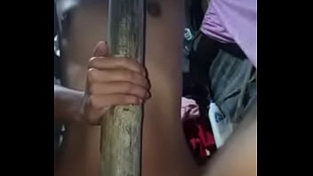 Watch the way Pinay Pearl Tsunami rides a pole in the third world