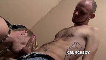 i wan tyou to fucked my hole bareback and creampie my ass and breed cum inside
