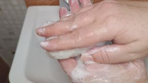 Sensual Hand Soaping: Indulgent Lather and Foam Fantasy
