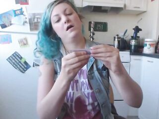 YouTube Haul with No Panties