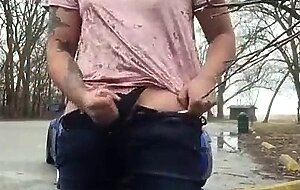 Outdoor Handjob by a Crossdressing Amateur