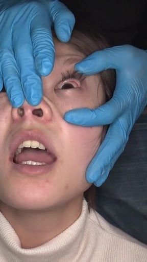 Akane Kamio Lets Her Face Be Manipulated Like Modeling Clay