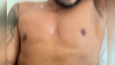 Sexo gostoso entre os mineiros Marcelo debian e Petrick Garcia