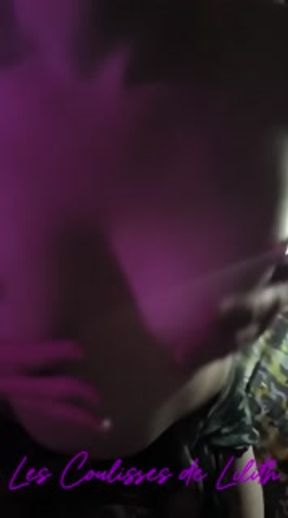 Porte fermée,  Ne pas déranger. Il a osé !