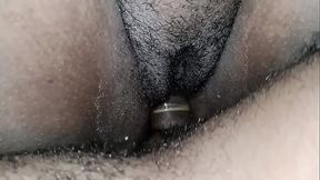 Comedor tira a camisinha e continua metendo na buceta da bbw casada d bunda grande