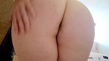 Nicoletta big hairy pussy shows you her fat body