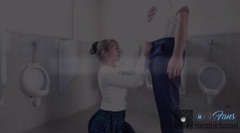 Naomiii Hub's Cosplay Cutie Goes Wild in POV Public Blowjob and Creampie
