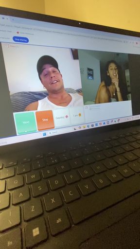 Amateur onlyfan shows off her tits