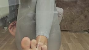 Glass Squeak Power – Sock Start, Wet Window & Hard Trampling by Lana von Winter