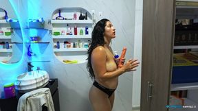 My best friend's mom eats my cock after touching herself!