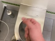 Masturbace na veřejných wc