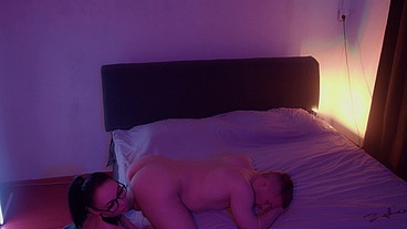 Dissolute wife pegging her paramour's and gets cum.