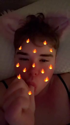 Sucking on That Toe:3