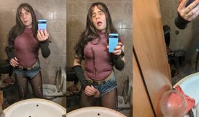 Cosplay Ladyboy Peeing in Front of Mirror Watching Herself Squirt