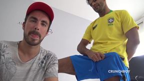 French slut Kevin Wood fucked bareback by Leon XXL