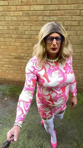 Amateur Crossdresser Kellycd2022 in Pink Dress Masturbating