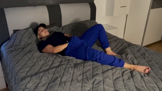 Selbstbefriedigung Doppelter Orgasmus Satisfyer Feucht Klitoris Reiben geil stöhnen zittern