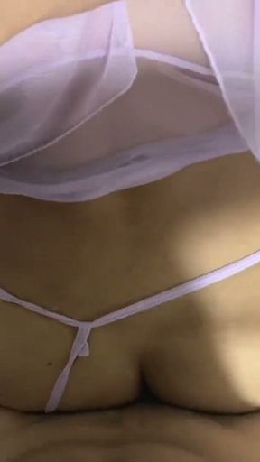 Can't Stand It! Beautiful College Student, Passionate Sex Immediately After Class