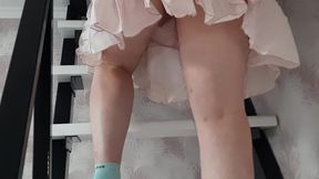 while mommy cleans up, i look at her hairy pussy.