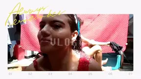 ME GUSTA CABALGAR ENCIMA DE PAPI, ME ENCANTAA VER MI CULO REBOTANDO Y CREER QUE NO HAY NADIE COMO YO... AUNQUE AUN ASI, SOLO ME IMAGINO COJIENDO CON MIS FANS...