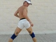 Twerking hot @toniking_official