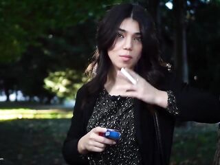 Smokin' Interview with Zarina
