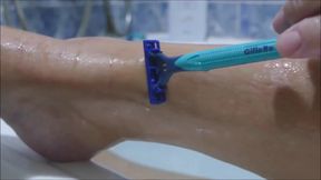 Shaving My Bare Legs &amp; Masturbating Naked in the Bath