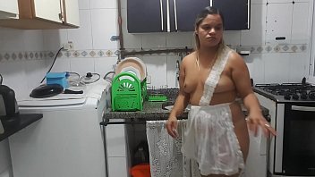 Faxineira dos sonhos de qualquer um !!! Vem aqui  lavar lou&ccedil_a na minha casa por favor te dou todo meu dinheiro