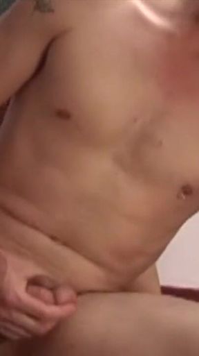 Mature Bouy Suck Twink