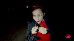 la video du mercredi ! premiere partie de mon exhib en ville avec un joli plug...