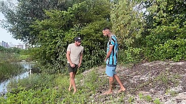 TRANSEI COM O TURISTA QUE ENCONTREI NA PRAIA