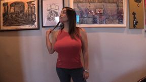 ARMHOLDING MEGAN AND LUCIE - MP4
