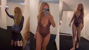 puis direction un grand sexshop sur pigalle pour essayer differentes tenues ...