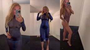 puis direction un grand sexshop sur pigalle pour essayer differentes tenues ...