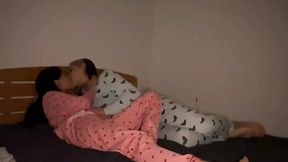 Horny Roommates Can�t Keep Their Hands Off Each Other