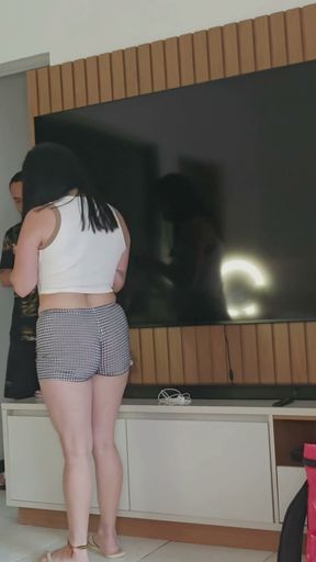 I love watching my wife fuck delivery guys while I watch! This time, a well-endowed iFood guy showed up!   Clip 1