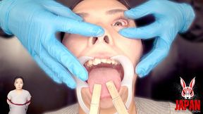 Honoka SAKAMOTO trapped: tongue clamps, stretched face, and no way out