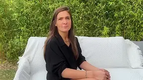 Giulia, 40, wants to practice doubles! - Jacquie et Michel TV