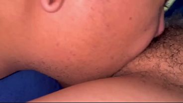 Meu vizinho fodeu muito minha buceta