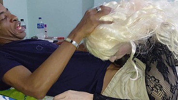Big dick gran polla negra gruesa y grande me lo metió en el culo y me lo dejó abierto, interracial, sexo gay, crossdresser, mariquita, sissy para su macho