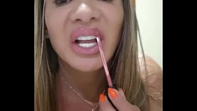 Cal&ccedil_a leg mostra o capuzao da marombeira