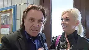 A Mature Cock For A Hot Sexy Milf In Heat With Vivian Schmitt