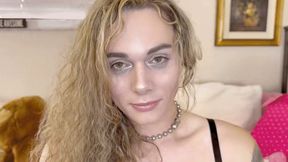 T-Girl Nancy Thompson shows you her EYES HIDEF