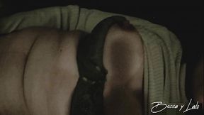 Becca y Lalo 21 - otro m&aacute_s de Becca luciendo se en la c&aacute_mara , hermosa latina!, Masturbandose en el sill&oacute_n mientras la grab&oacute_