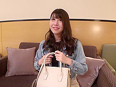 200gana-2499　清楚な雰囲気からは想像できないまさかのスプリットタン