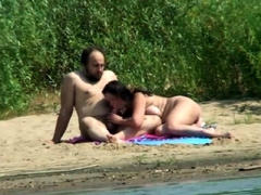 Beach voyeur finds a horny couple enjoying wild sex