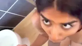 Indian Slut Gives Sloppy Blowjob And Get Fucked