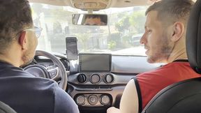 o motorista de aplicativo dotado quer meter digirindo